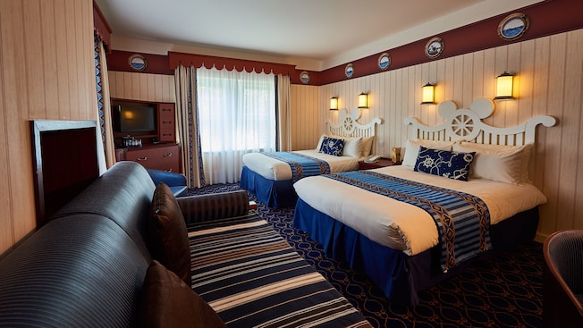 How To Get from Orly Airport to Newport Bay Club Hotel